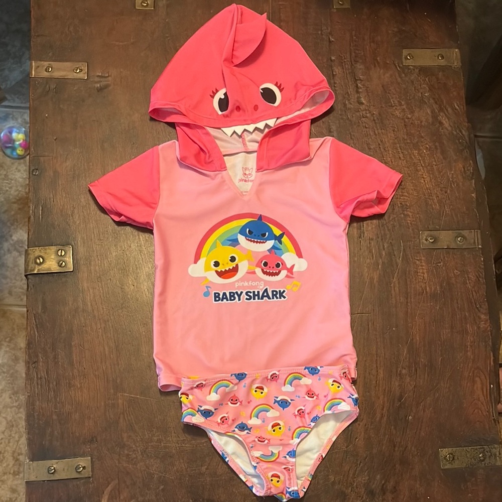 Pink Baby Shark Hooded Swimsuit Set